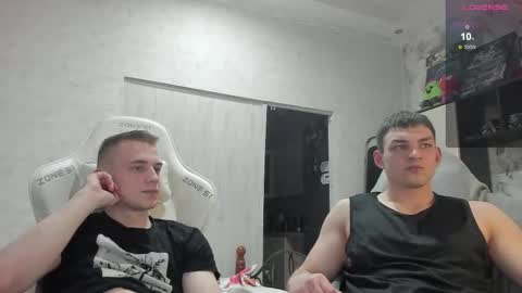 Snapshot of holiday_boys chatting on 02/07/26, 06:44 Extaz Athrey Howard online show from 02/07/26, 06:44