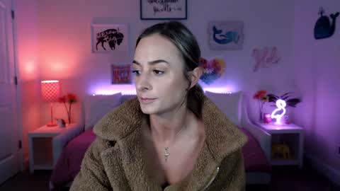 Holi Hurricane online show from 03/11/25, 02:43