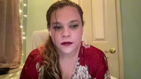 Snapshot of holly23hopefull chatting on 12/14/24, 06:46 Hollys Drive threw Side Of CB. online show from 12/14/24, 06:46