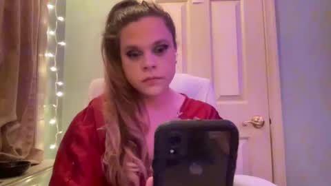 Snapshot of holly23hopefull chatting on 12/16/24, 05:59 Hollys Drive threw Side Of CB. online show from 12/16/24, 05:59