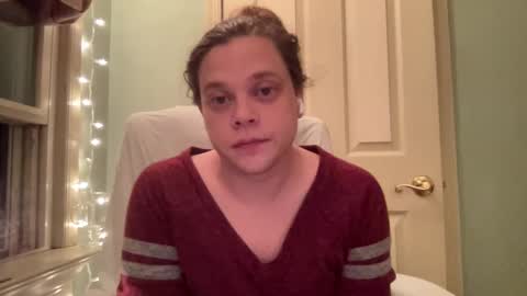 Snapshot of holly23hopefull chatting on 12/30/24, 10:10 Hollys Drive threw Side Of CB. online show from 12/30/24, 10:10