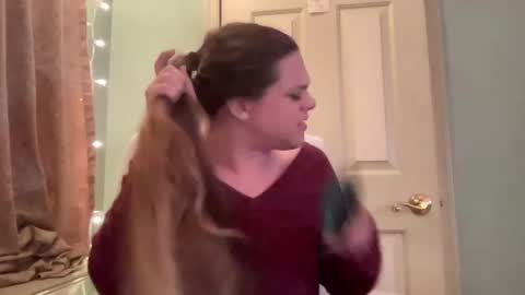 Snapshot of holly23hopefull chatting on 01/02/25, 04:41 Hollys Drive threw Side Of CB. online show from 01/02/25, 04:41