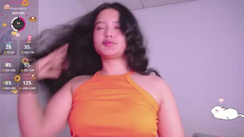 Snapshot of holly_16 chatting on 01/25/25, 02:47 holly_16 online show from 01/25/25, 02:47