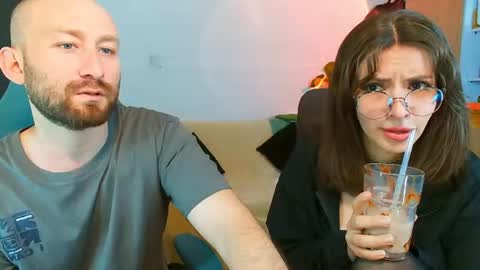 Snapshot of holly_and_honey_69 chatting on 06/11/26, 11:03 Holly and Honey online show from 06/11/26, 11:03
