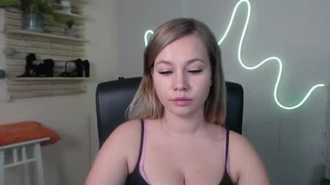 Holly online show from 12/06/24, 04:58