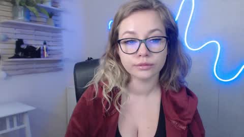 Holly online show from 01/13/25, 06:27