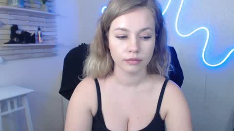 Holly online show from 01/14/25, 09:35