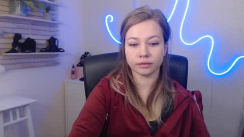 Holly online show from 01/20/25, 04:32