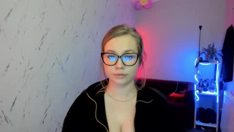 Holly online show from 02/02/26, 08:40