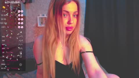 holly_molly8 online show from 01/16/25, 08:57