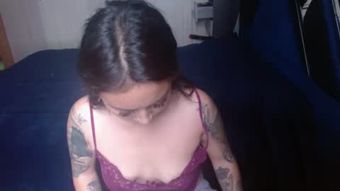 Snapshot of holly_rose69 chatting on 07/12/26, 04:20 Holly online show from 07/12/26, 04:20