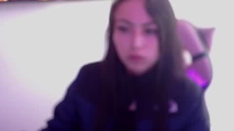 Snapshot of holly_rose69 chatting on 07/28/26, 11:17 Holly online show from 07/28/26, 11:17
