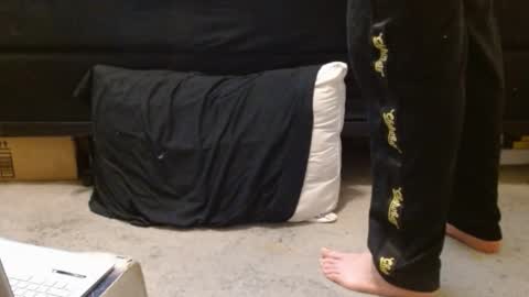 Snapshot of hollyhawkes chatting on 01/17/25, 04:17 Holly Hawkes online show from 01/17/25, 04:17