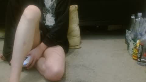 Snapshot of hollyhawkes chatting on 09/18/25, 01:40 Holly Hawkes online show from 09/18/25, 01:40