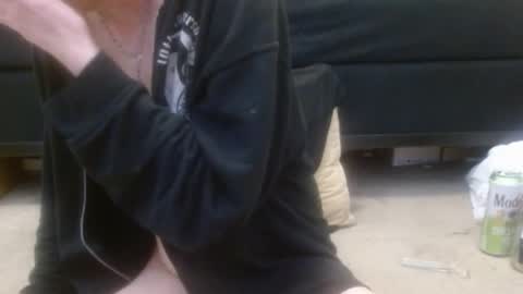 Snapshot of hollyhawkes chatting on 10/18/25, 12:13 Holly Hawkes online show from 10/18/25, 12:13