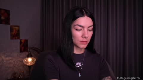 Holly Linder online show from 12/18/24, 01:15