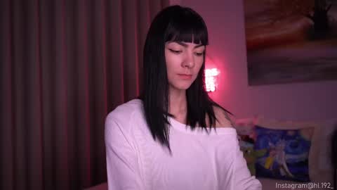 Holly Linder online show from 02/12/25, 01:30