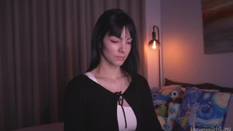 Holly Linder online show from 11/23/25, 02:33