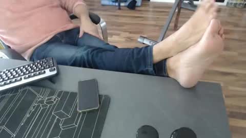 Snapshot of hollymollysucker chatting on 12/24/24, 12:00 hollymollysucker online show from 12/24/24, 12:00