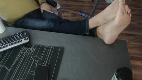 Snapshot of hollymollysucker chatting on 01/07/25, 08:03 hollymollysucker online show from 01/07/25, 08:03