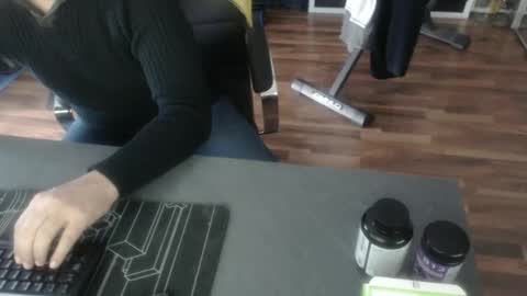 Snapshot of hollymollysucker chatting on 01/23/25, 11:58 hollymollysucker online show from 01/23/25, 11:58