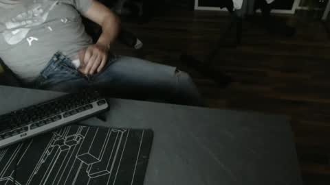 Snapshot of hollymollysucker chatting on 02/17/25, 05:32 hollymollysucker online show from 02/17/25, 05:32