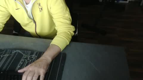 Snapshot of hollymollysucker chatting on 02/27/25, 06:31 hollymollysucker online show from 02/27/25, 06:31