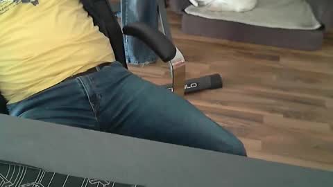 Snapshot of hollymollysucker chatting on 10/08/25, 12:36 hollymollysucker online show from 10/08/25, 12:36