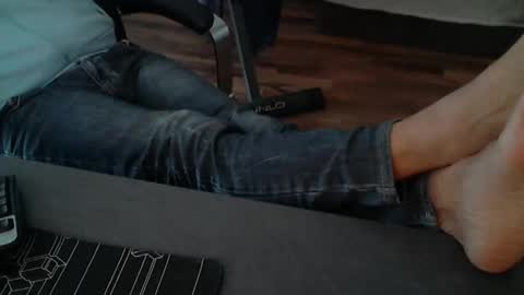 Snapshot of hollymollysucker chatting on 10/14/25, 12:17 hollymollysucker online show from 10/14/25, 12:17