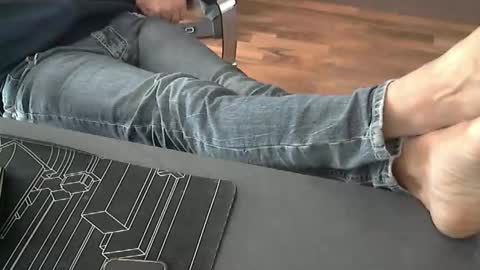 Snapshot of hollymollysucker chatting on 11/28/25, 12:52 hollymollysucker online show from 11/28/25, 12:52