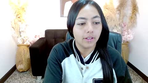 Holly online show from 01/14/25, 03:22