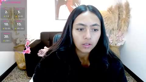 Holly online show from 02/11/25, 03:08