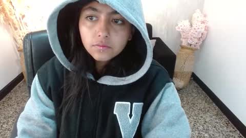 Holly online show from 03/12/25, 03:57