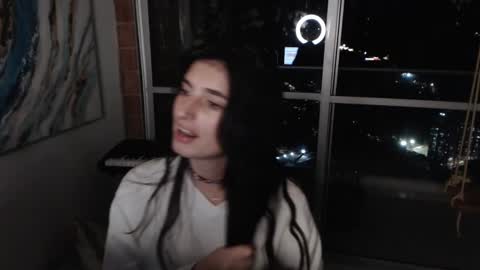 Snapshot of hollyshit_ chatting on 01/31/25, 12:39 hollyshit_ online show from 01/31/25, 12:39