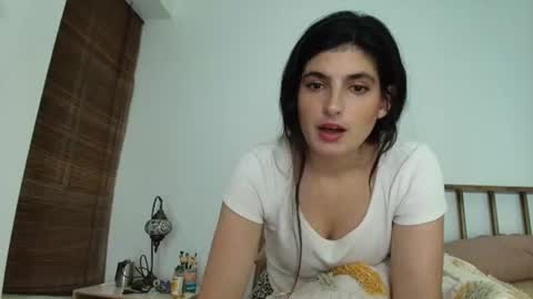 hollyshit_ online show from 06/20/26, 01:09