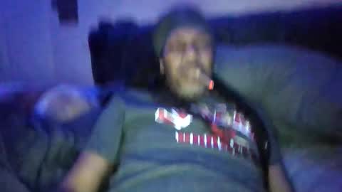 Snapshot of hollywoodbobby chatting on 04/21/26, 02:04 hollywoodbobby online show from 04/21/26, 02:04