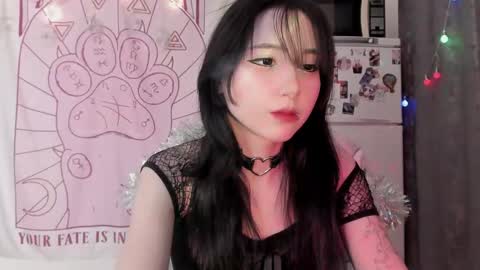 Snapshot of holy420loly chatting on 01/06/26, 04:43 Ho Lee Sheet online show from 01/06/26, 04:43