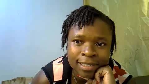 holy_ebony online show from 06/08/26, 03:56
