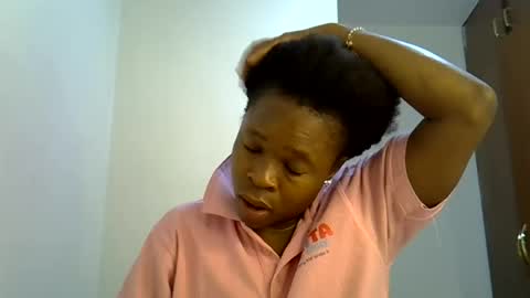 holy_ebony online show from 06/22/26, 06:10