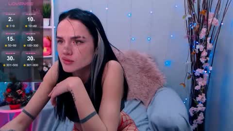 Snapshot of holy_girl_x chatting on 01/09/26, 01:52 Holy girl online show from 01/09/26, 01:52