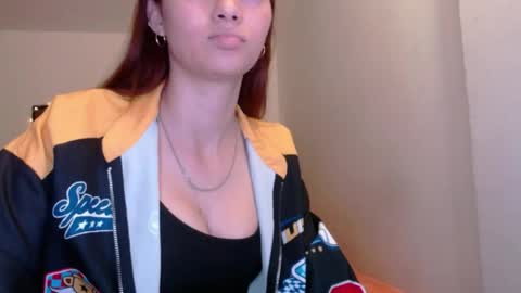 Snapshot of holy_juli2 chatting on 05/02/26, 03:11 Juli online show from 05/02/26, 03:11