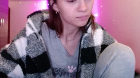Snapshot of holy_juli2 chatting on 05/03/26, 02:39 Juli online show from 05/03/26, 02:39