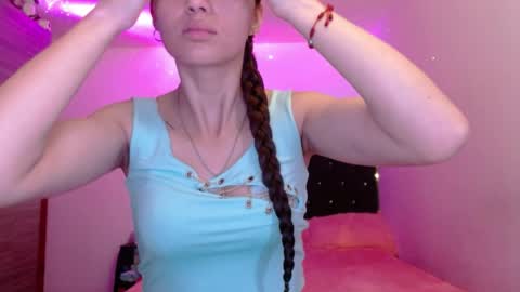 Snapshot of holy_juli2 chatting on 05/07/26, 04:40 Juli online show from 05/07/26, 04:40