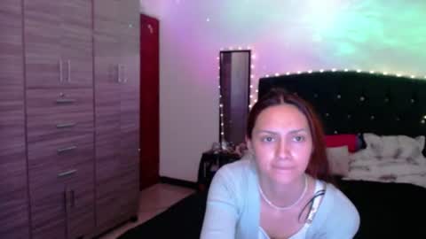 holy_julii online show from 06/14/26, 03:30