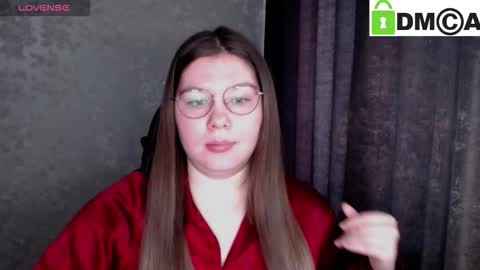 Snapshot of holy_michela chatting on 02/18/26, 05:25 Welcome guys Pleasure to see you all here My name is MichaelaTip menu is active Private is open online show from 02/18/26, 05:25