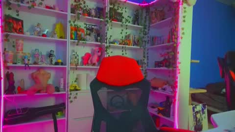 Rumi online show from 11/21/25, 09:52