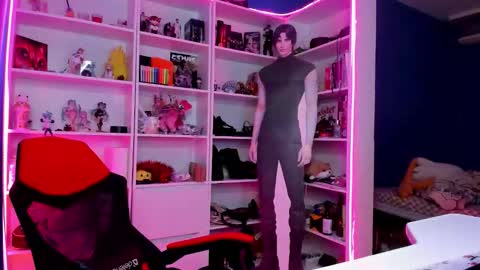 Snapshot of holy_rumi chatting on 03/21/26, 12:54 Rumi online show from 03/21/26, 12:54