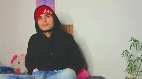      online show from 05/08/26, 07:46