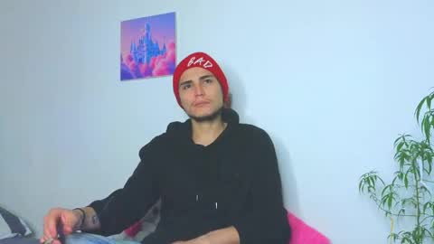      online show from 05/09/26, 09:14