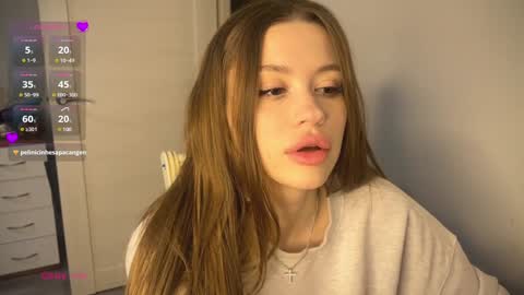 Snapshot of holybabe342 chatting on 01/05/25, 12:53 Vio online show from 01/05/25, 12:53